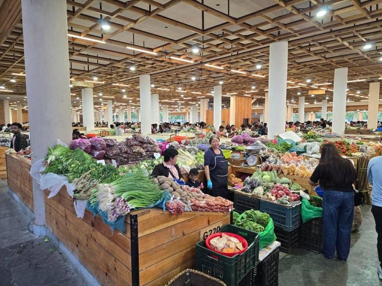 centenary farmer's market bhutan